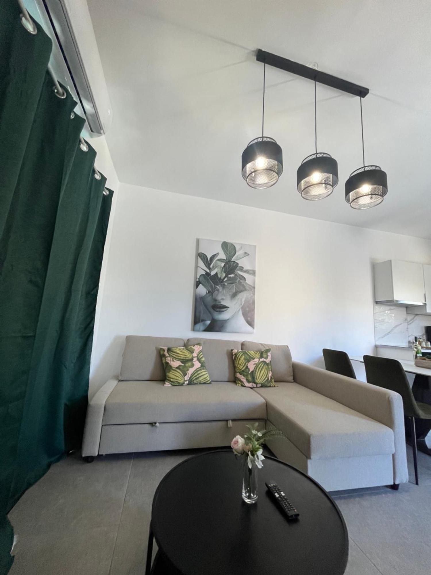 Serenityone - Centrally Located One Bedroom Apt Ayia Napa Exterior foto